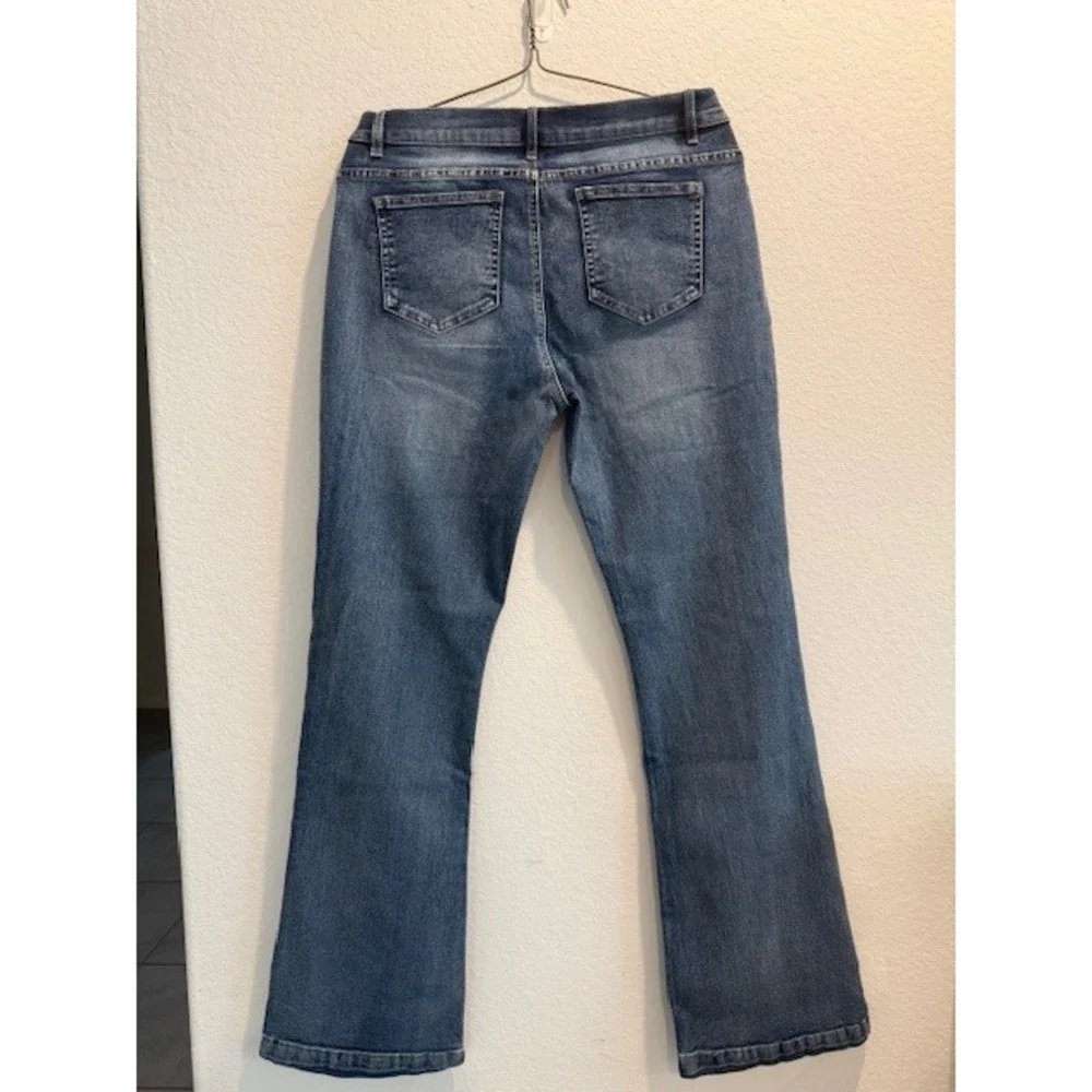 Venus Womens Bootcut Jeans Medium Wash Blue Denim Size 14L Long Inseam Flare - Picture 2 of 6